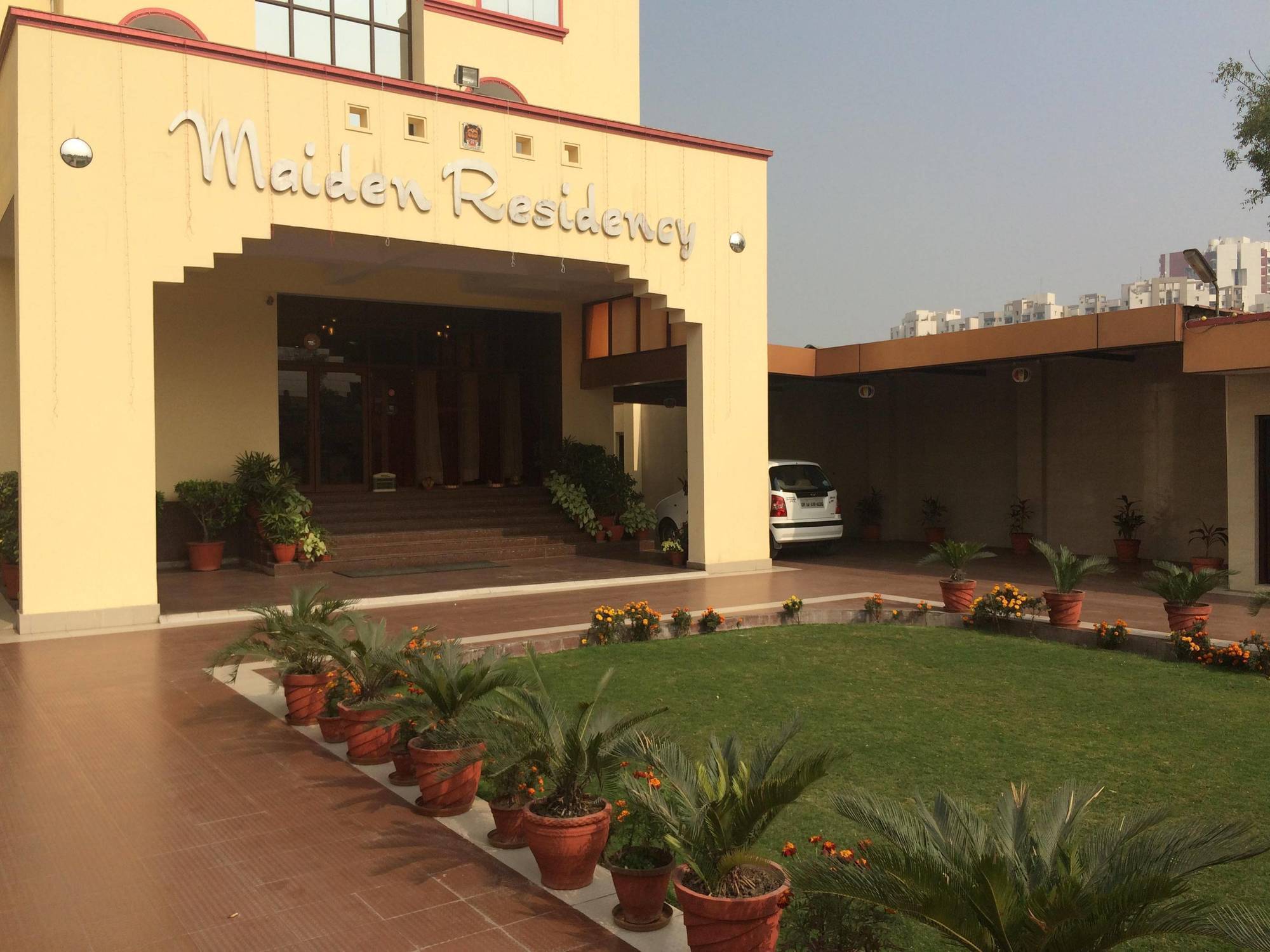 Hotel Maiden Residency Ghaziabad Exterior foto